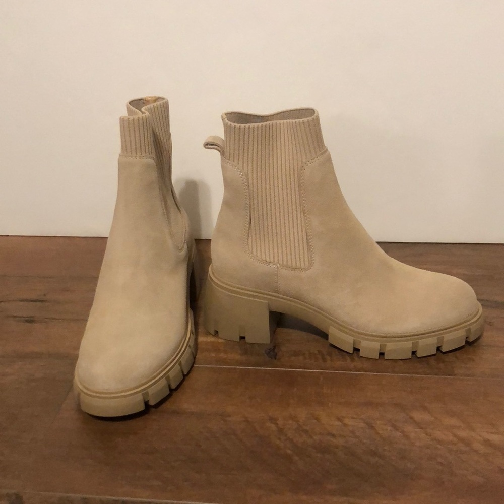 Steve Madden Hutch Sand Suede Bootie